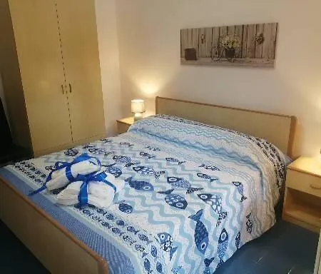 Frontemare 6 Posti Letto *